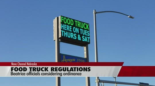 Beatrice elected officials discussing ordinance governing food t