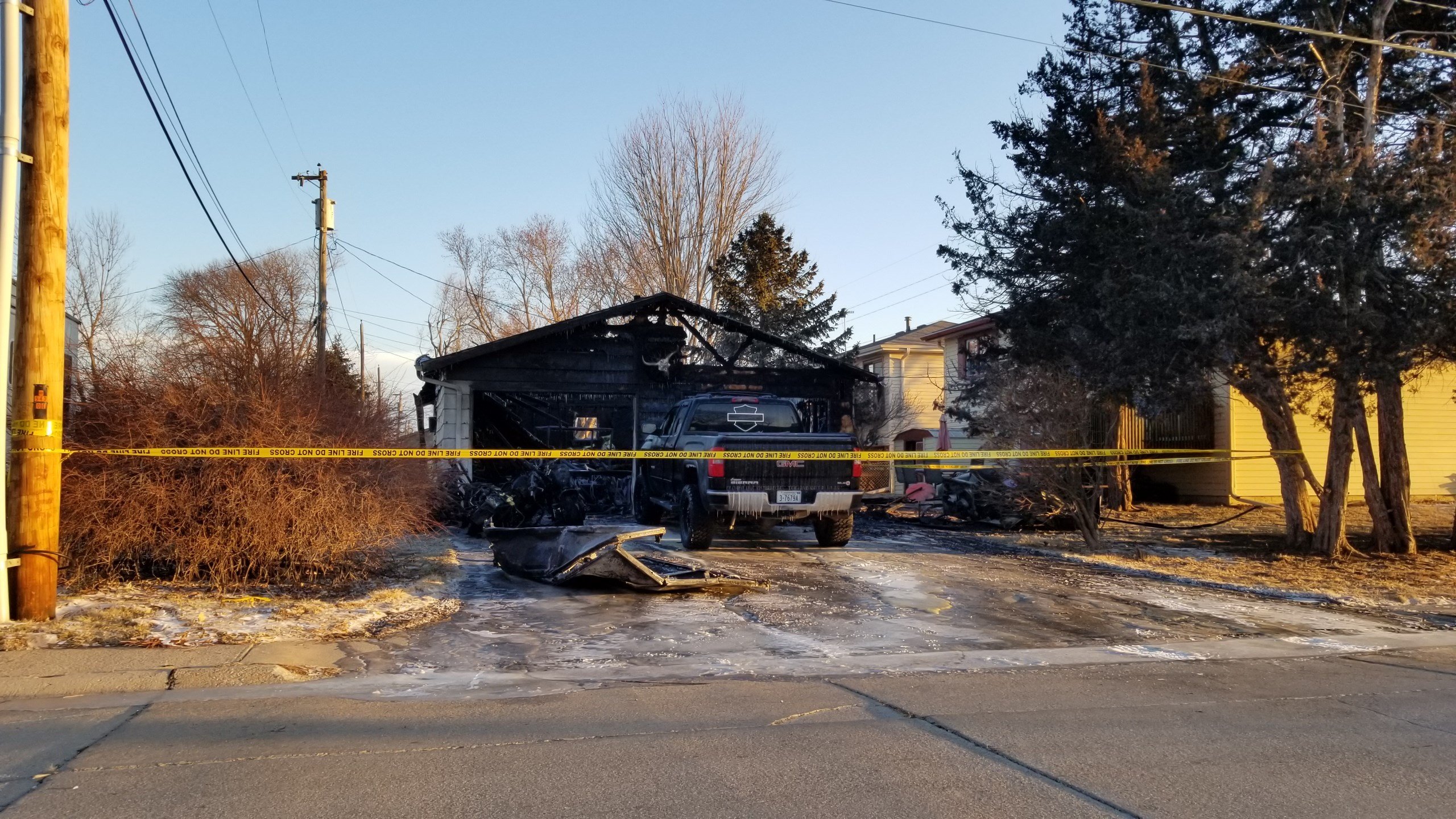 Fire destroys garage vehicles at northeast Beatrice residence