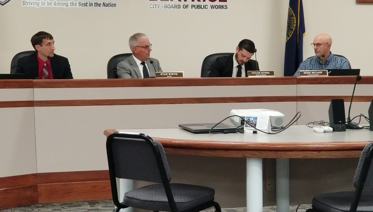 Officials discuss ballot resolution