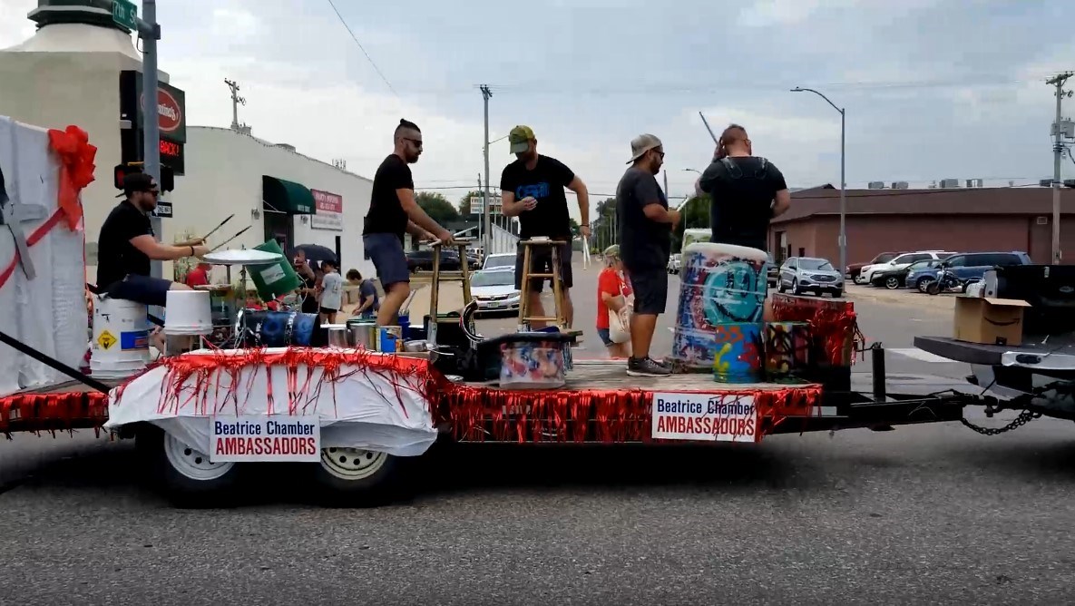 Homestead Days Parade draws thousands to downtown Beatrice RIVER