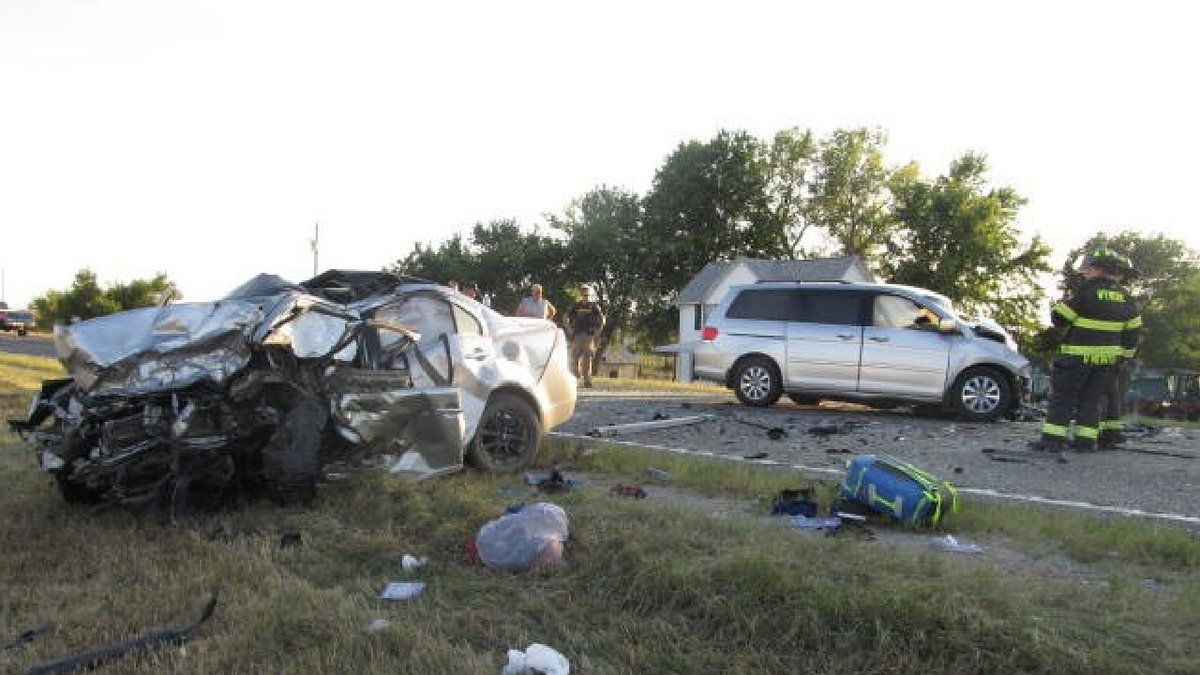 Two dead after crash near Wymore - Vimarsana News