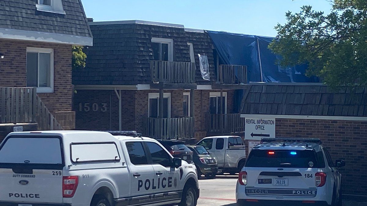 Fire investigators find oxygen and propane tanks inside car following