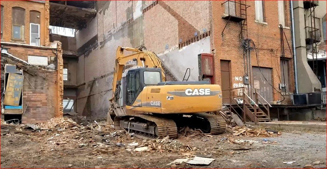 Rear wall down on Barber Building