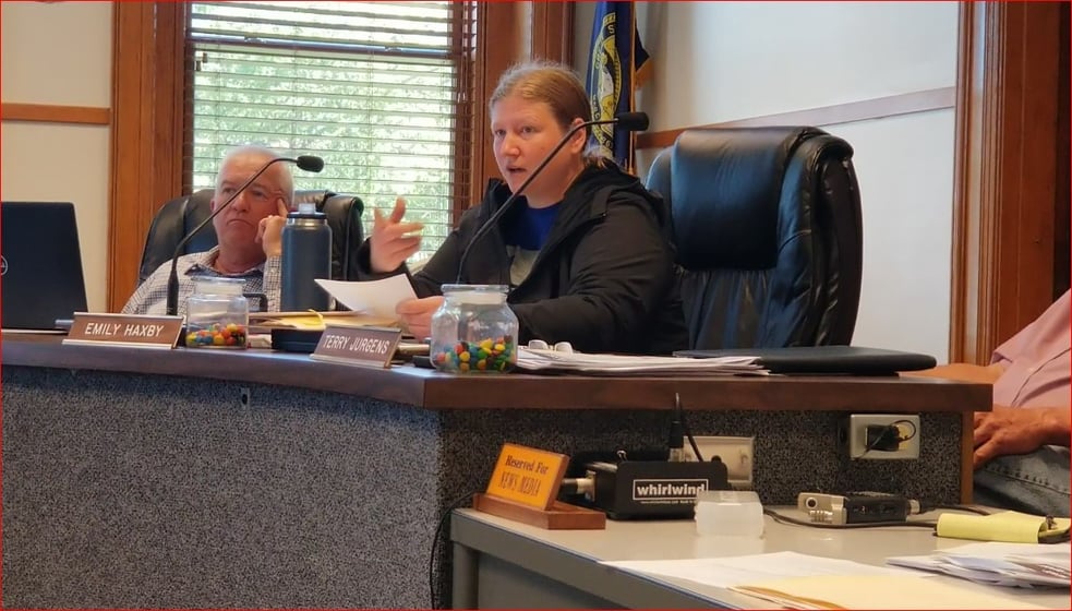 Board asks questions about swine project status