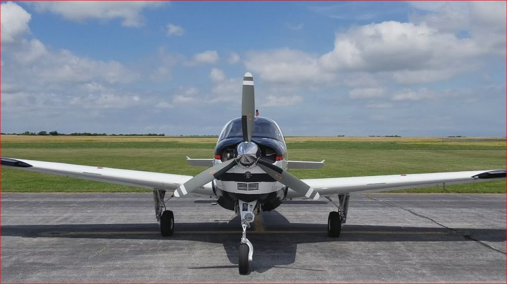 Aircraft at Beatrice Municipal Airport