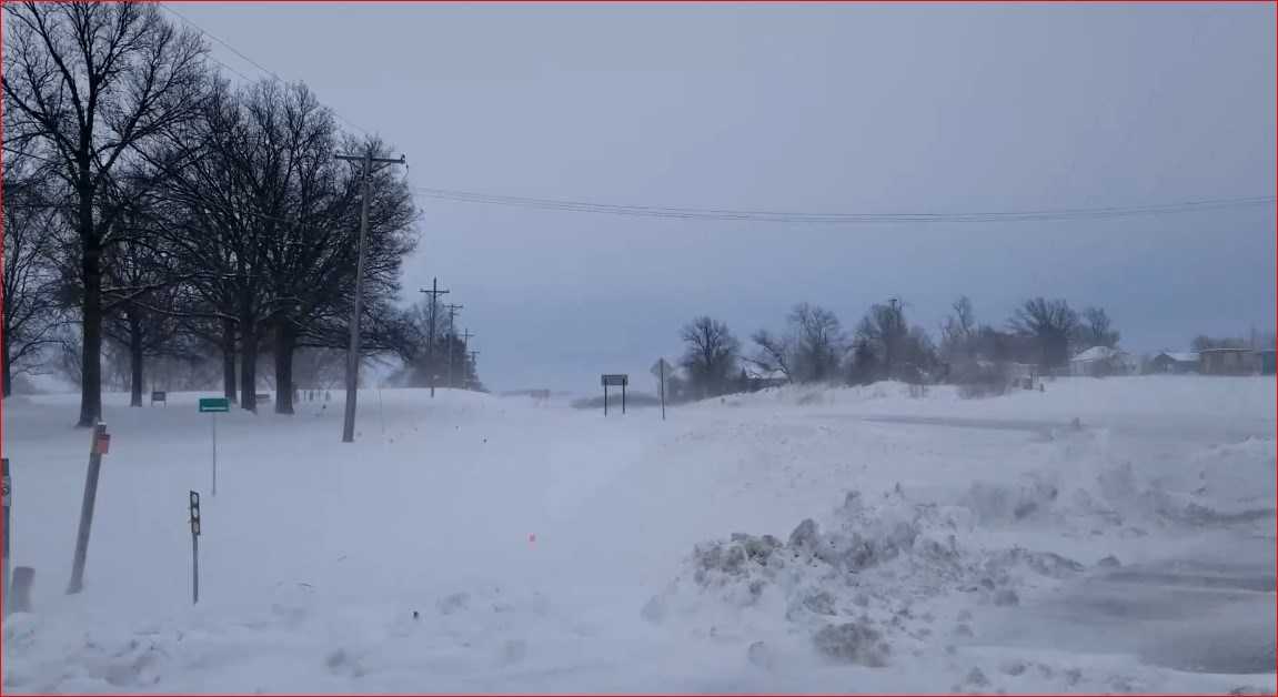 Wind makes for tough snow clearing in rural areas SOUTHEAST