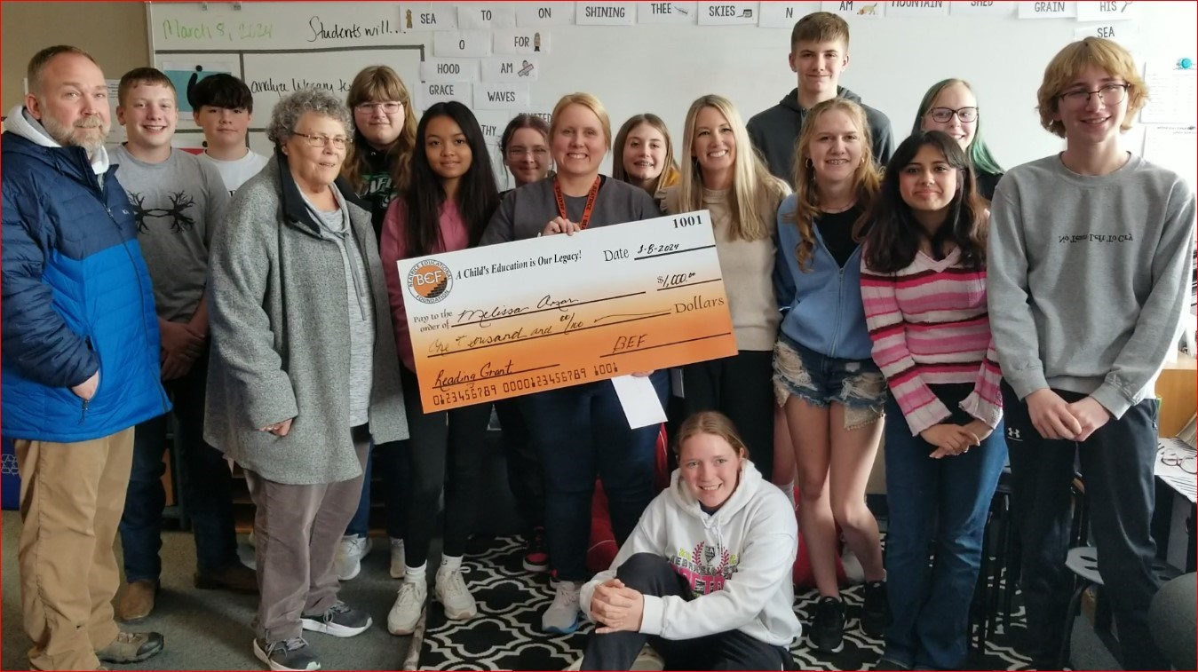 Beatrice Middle School teacher honored with foundation reading g