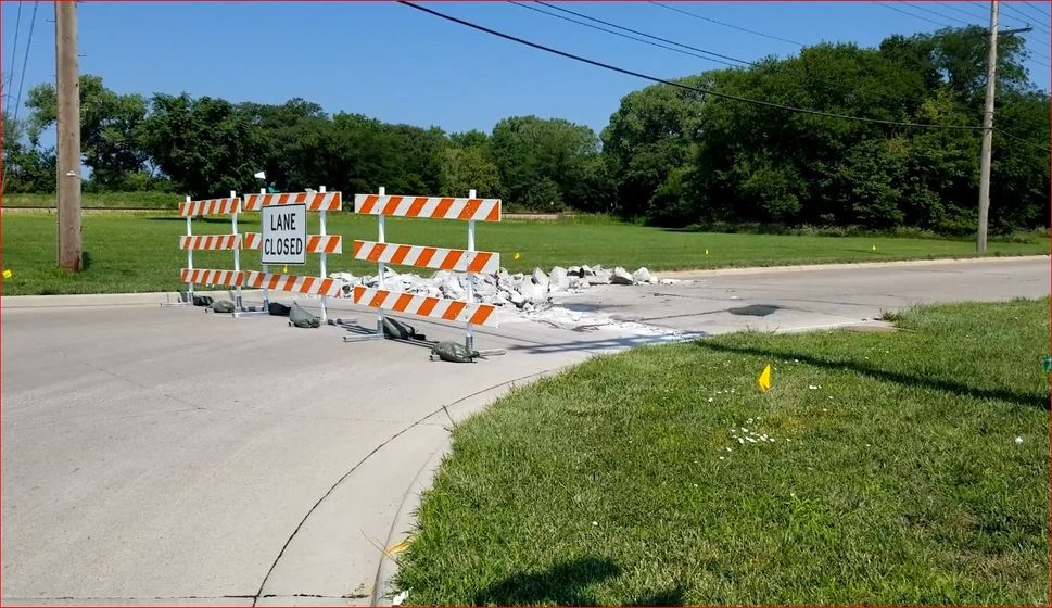 Barricades at 2nd and Grant