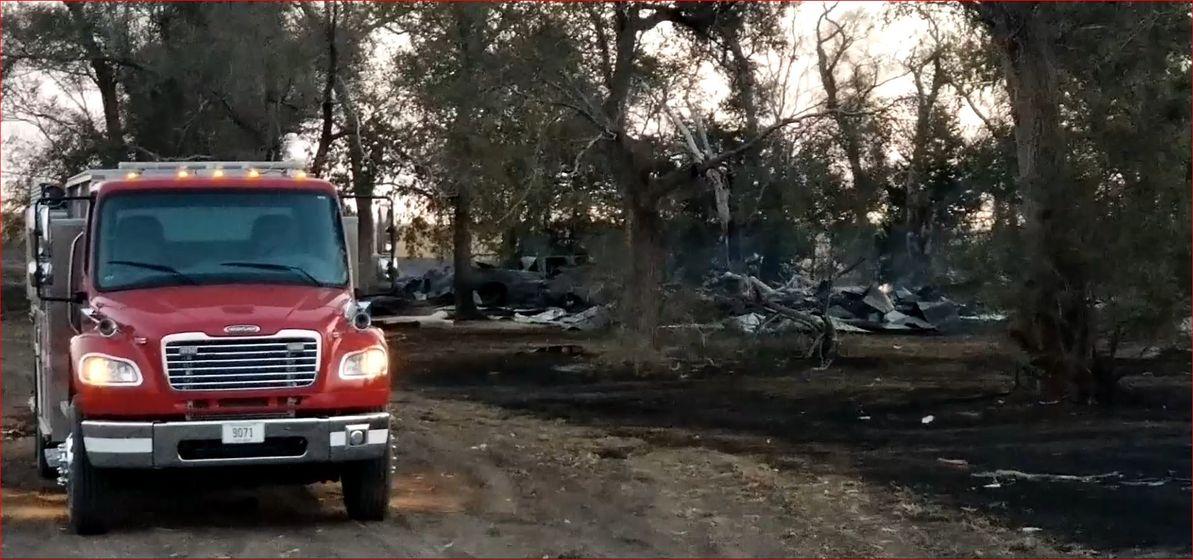 Structure burned in wildfire along U.S. 136