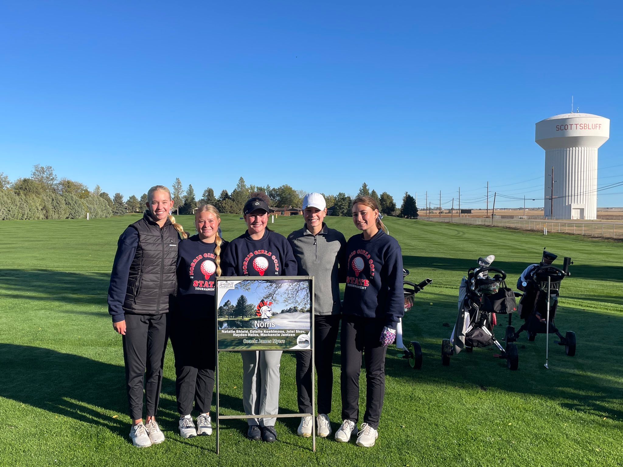 Norris girls golf at the 2025 state tournament