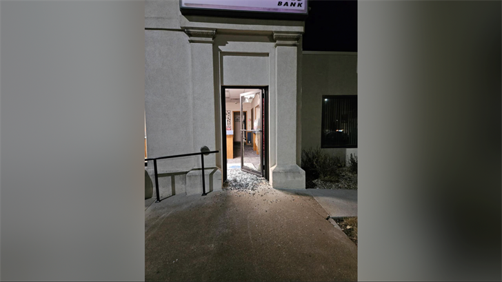 York County Sheriff's Office investigate overnight break-in at a bank